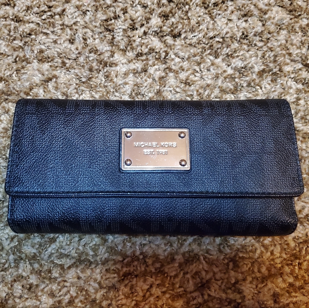 Michael Kors wallet - black